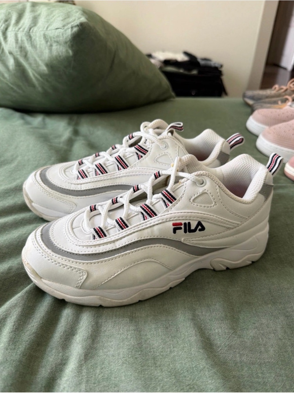 FILA White Sneakers with Gray Accents and Red-Striped Details